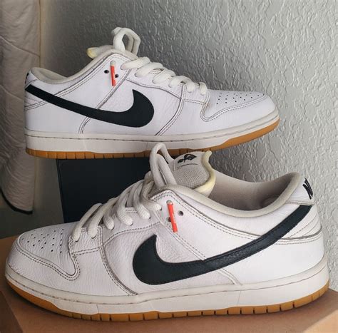 sb dunk orange label